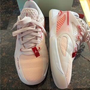Women’s Jordan Heir